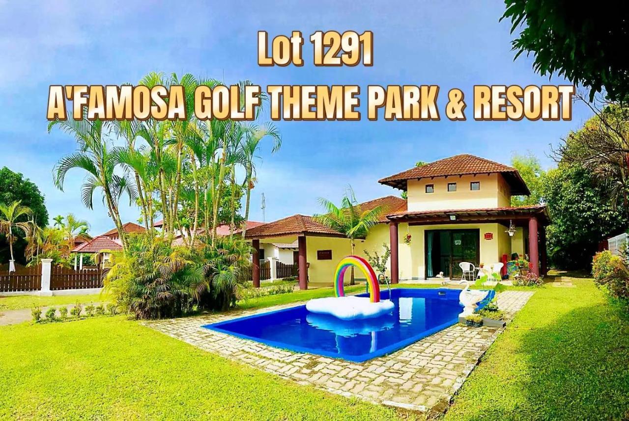 Melaka Afamosa Resort D'Amour Comfortable And Healing With Theater Projector Private Villa With Garden View Swimming Pool Seasonal Christmas Theme المظهر الخارجي الصورة
