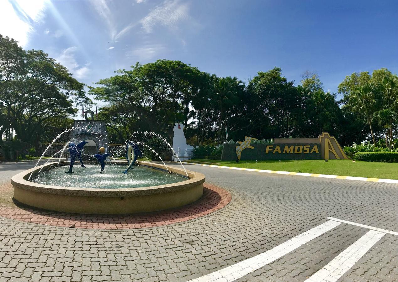 Melaka Afamosa Resort D'Amour Comfortable And Healing With Theater Projector Private Villa With Garden View Swimming Pool Seasonal Christmas Theme الغرفة الصورة